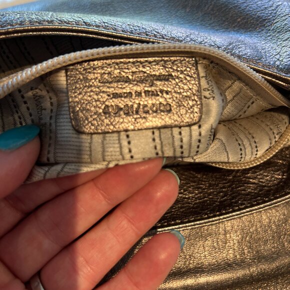 Ferragamo Bronze Metallic Leather Saddle Bag - Picture 7 of 7